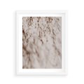 Plakat w ramie 40x50 - Cień Gałęzi - beżowa ściana, cień gałęzi - rama biała