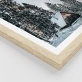Plakat w ramie 50x70 - Górska Uroda Zimą: Dom w Śniegu - domek w górach, zima - rama drewno
