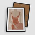 Plakat w ramie 50x70 - Kobiece Retro - minimalistyczny boho plakat, retro kobieta w stroju kąpielowym - rama czarna