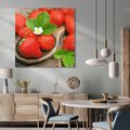 Obraz na płótnie 50x50 - Truskawki: owocowa ekstaza - truskawki, owoce