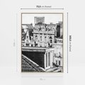 Obraz w ramie 70x100 - Miasto w Retro Odsłonie - fotografia czarno biała, ujęcie na dachy wielkiego miasta - rama drewno