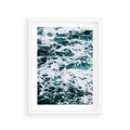 Plakat w ramie 30x40 - Potęga Natury: Wzburzone Fale Oceanu - wzburzone fale oceanu - rama biała