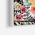 Obraz w ramie 50x50 - Opowieść w kroplach farb - akwarelowe kwiaty, mocna ornamentowa czarna ramka namalowana dookoła obrazu - rama biała