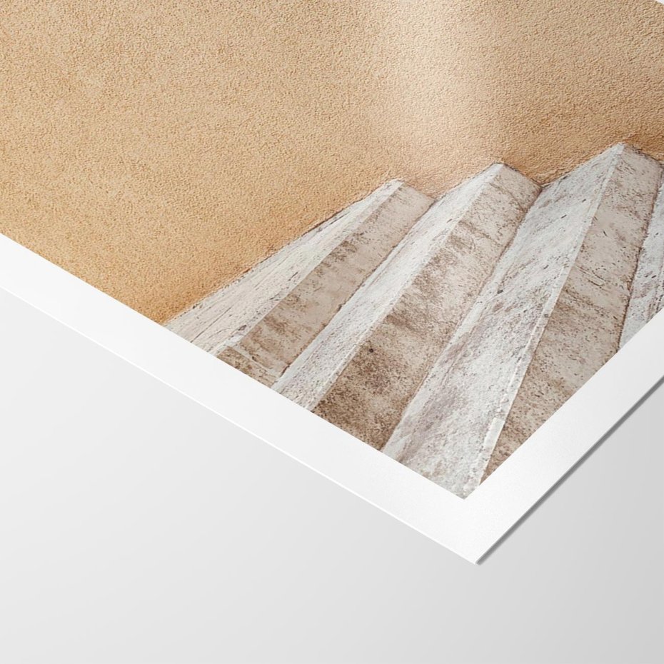 Plakat bez ramy 21x30 - Schod w Beżu - schody, minimalizm