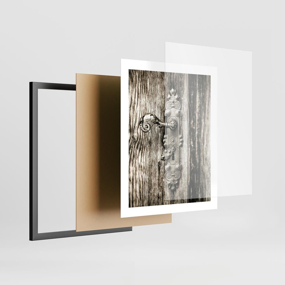 Plakat w ramie 40x50 - Stare Drzwi z Ozdobną Klamką - stare drzwi, klamka - rama czarna