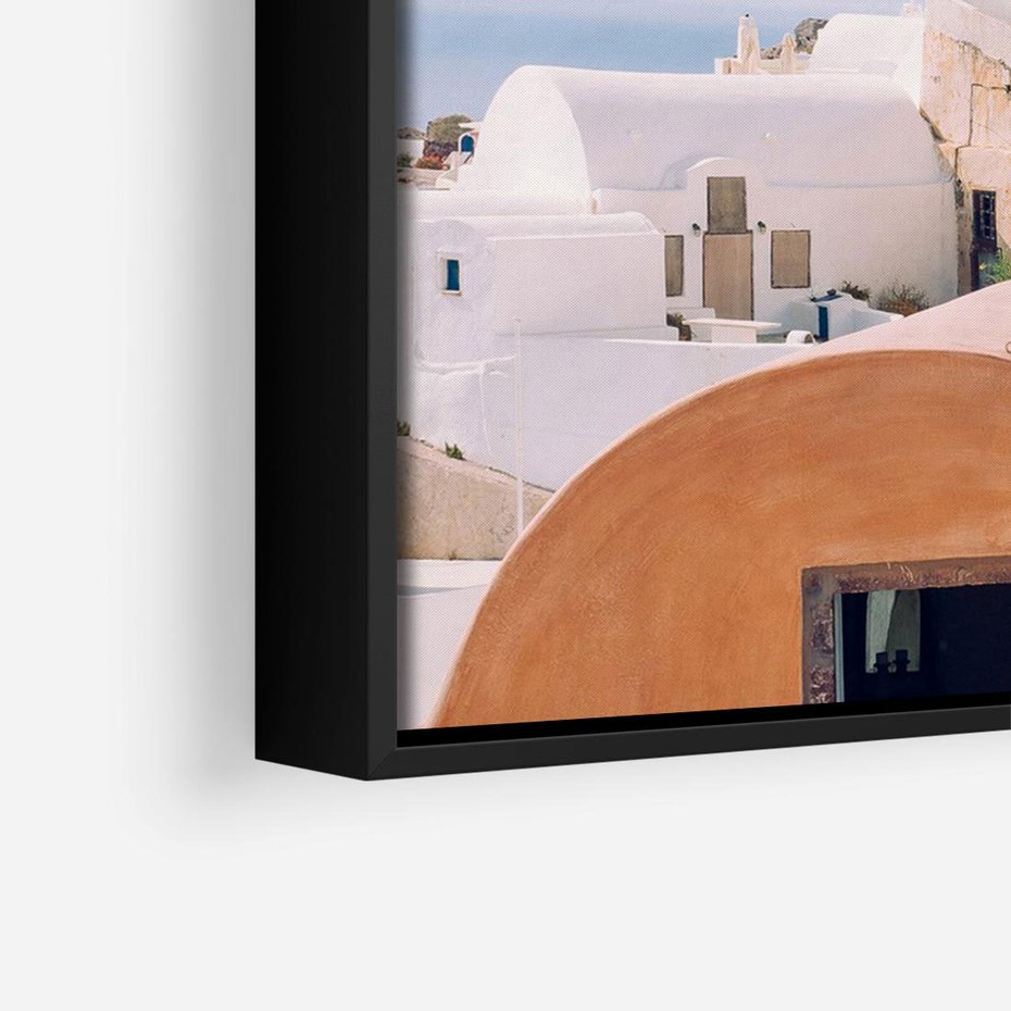 Obraz w ramie 70x50 - Błękit Morza i Białe Domki - Santorini, wyspa - rama czarna