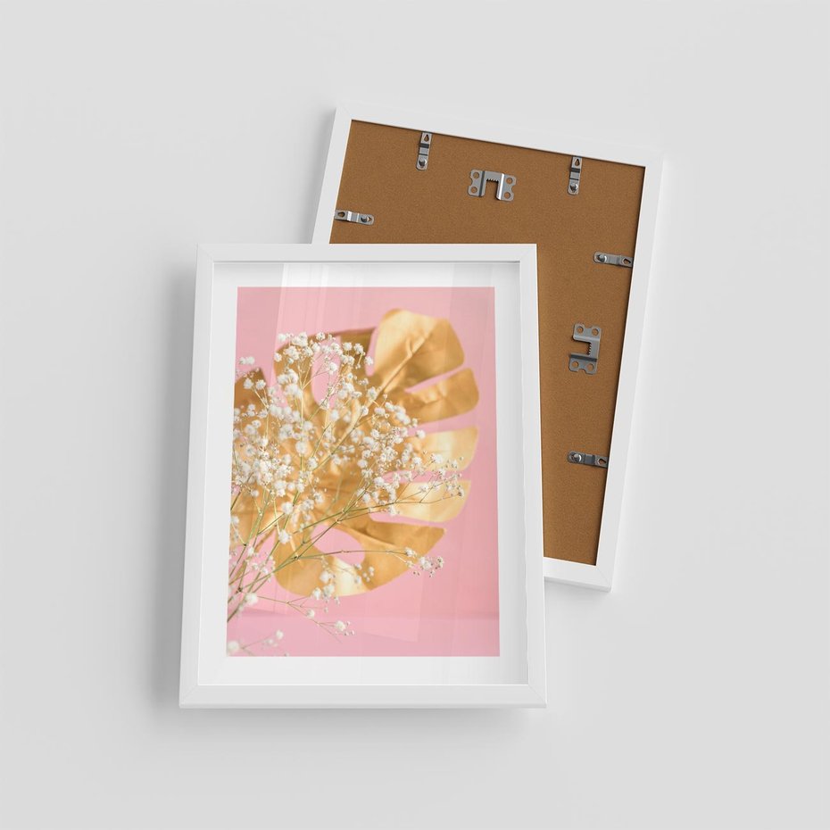 Plakat w ramie 30x40 - : Elegancja w Złocie - złote, liście - rama biała