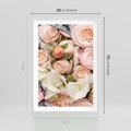 Plakat w ramie 50x70 - Kwiatowy Rarytas: Róże w Herbacianym Zbliżeniu - kwiaty, herbaciane - rama biała