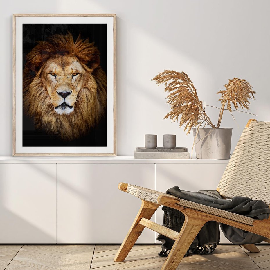 Plakat w ramie 40x50 - Król zwierząt w majestatycznym stylu - lew, król - rama drewno