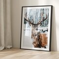 Plakat w ramie 30x40 - Jeleń na Zdjęciu pod Śniegiem - jeleń, zima - rama czarna