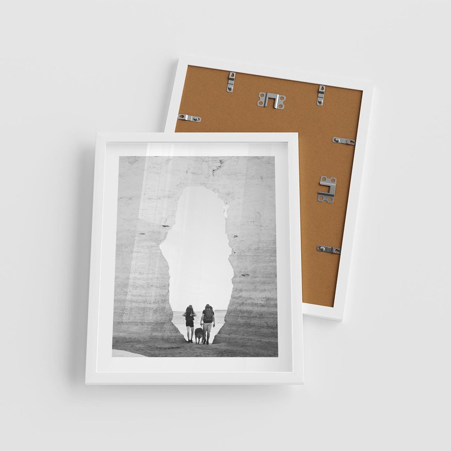 Plakat w ramie 40x50 - Podróżna Eksploracja - Echa Przygody - rama biała