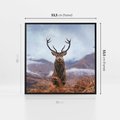 Obraz w ramie 50x50 - Jeleń w Uśpionym Krajobrazie - jeleń na tle gór, ośnieżone góry - rama czarna