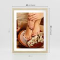 Plakat w ramie 40x50 - Relaksujące Spa i Perfekcyjny Manicure - spa, paznokcie - rama drewno