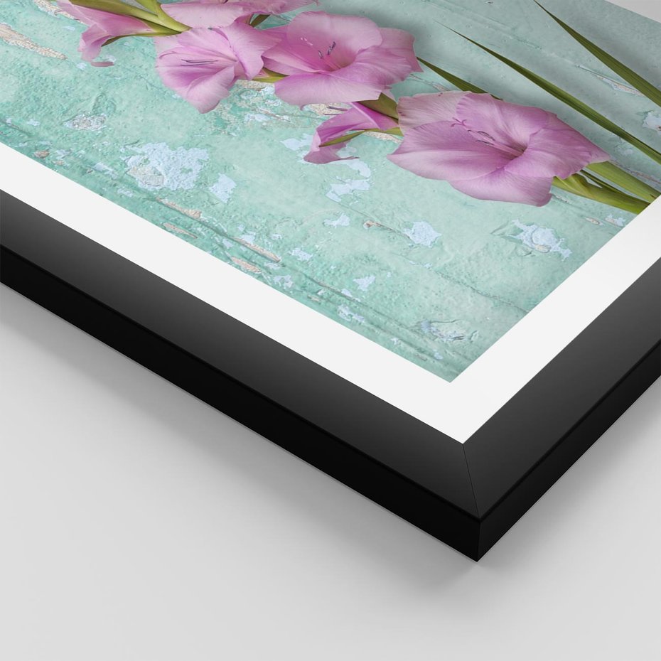 Plakat w ramie 50x70 - Piękno w delikatności - kwiaty, różowe - rama czarna