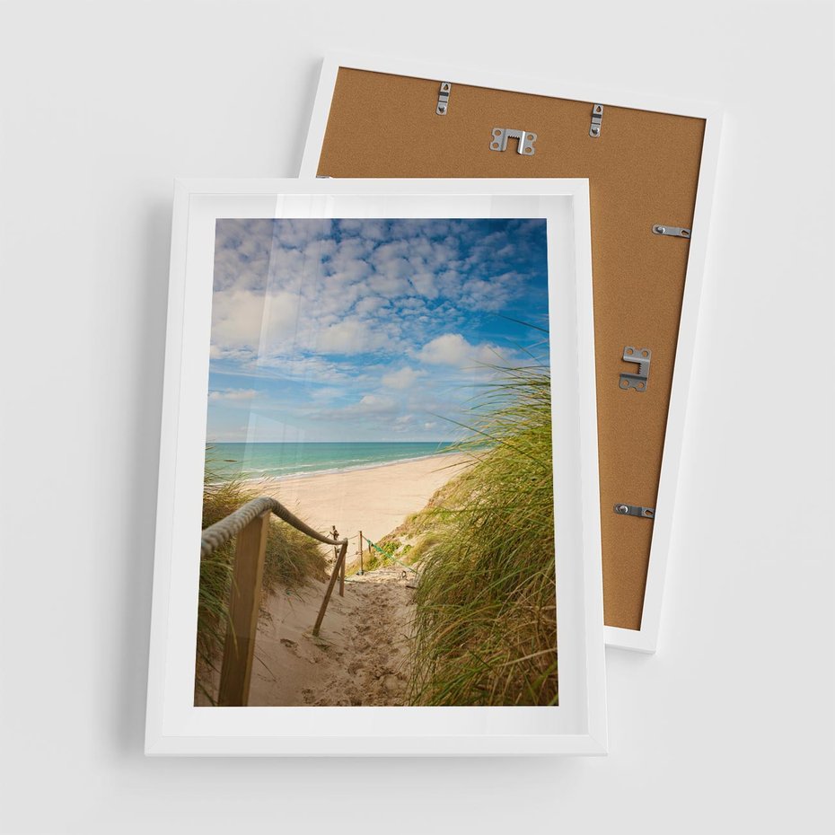 Plakat w ramie 50x70 - Spokojna plaża nad Bałtykiem - plaża, Bałtyk - rama biała