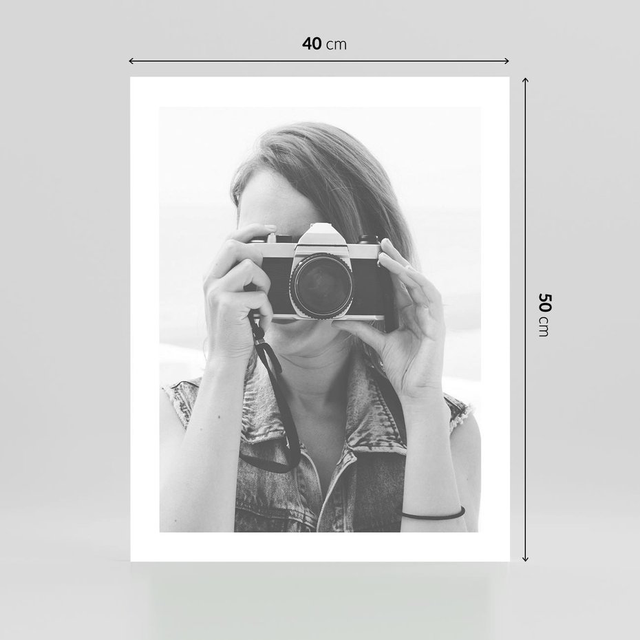 Plakat bez ramy 40x50 - Zrób mi Zdjęcie - fotografia, kobieta z aparatem