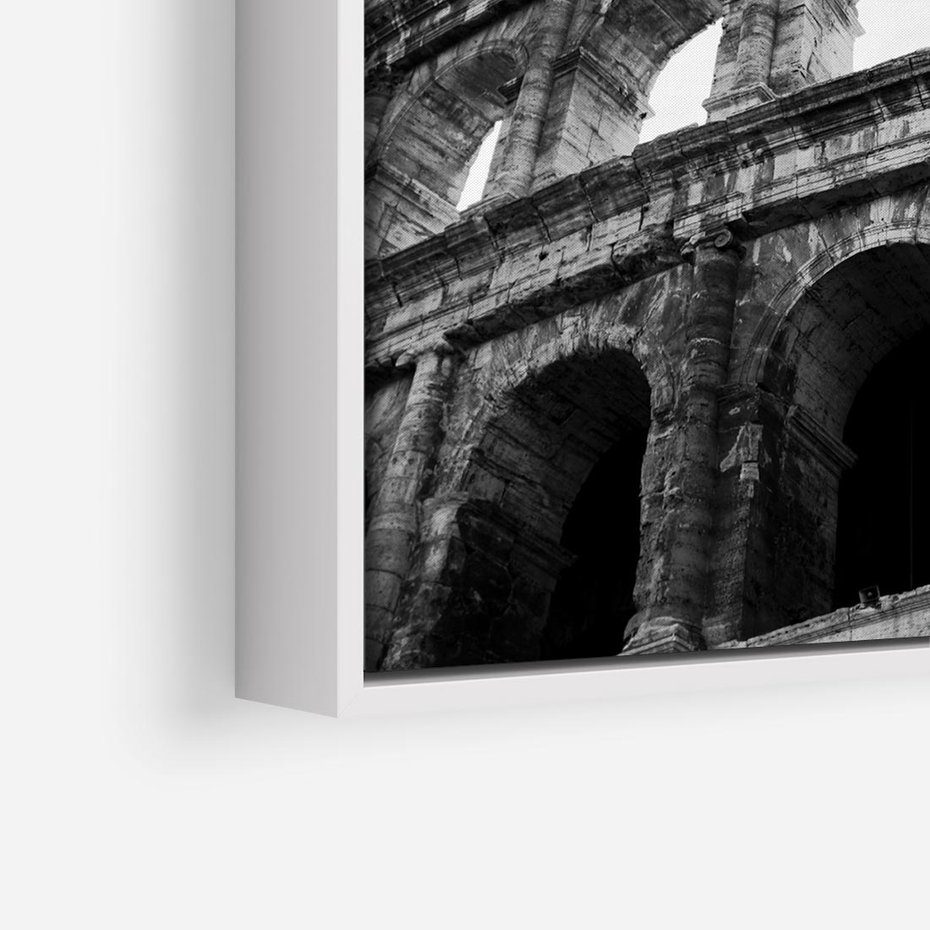 Obraz w ramie 80x80 - Koloseum w Czarnej Bieli - antyczna architektura, koloseum - rama biała