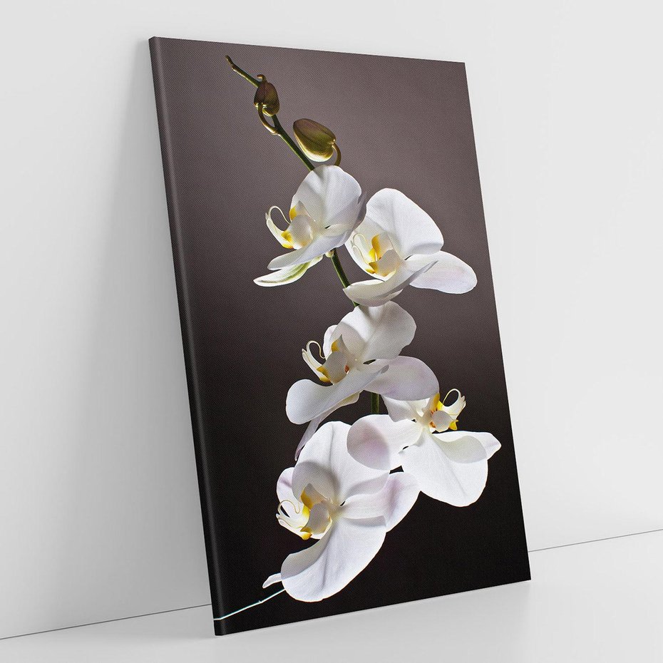 Obraz na płótnie 50x70 - SPA: harmonia z kwiatami - spa, kwiaty