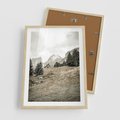 Plakat w ramie 50x70 - Krajobraz Sepii: Domek w Górach - domek w górach, góry - rama drewno