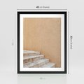 Plakat w ramie 40x50 - Schod w Beżu - schody, minimalizm - rama czarna