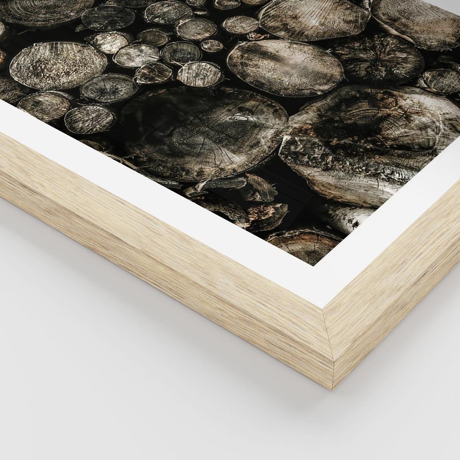 Plakat w ramie 50x70 - Stos Drewna - kłody drewna, pociete drweno - rama drewno