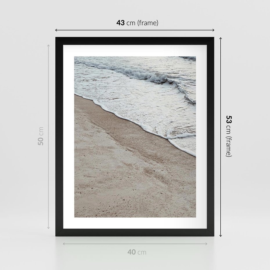 Plakat w ramie 40x50 - Brzeg Morza: Malownicza Plaża i Fale - morze, plaża - rama czarna