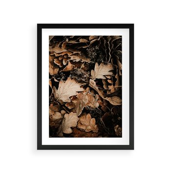 Plakat w ramie 40x50 - Jesienna Melodia: Liście i Szyszki - suche liście, szyszki - rama czarna