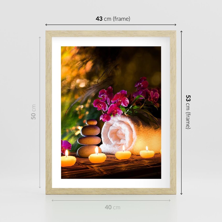 Plakat w ramie 40x50 - Relaksujące spa z płonącymi świecami - spa, świece - rama drewno