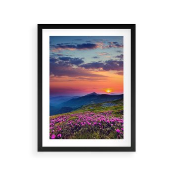 Plakat w ramie 50x70 - Górski Zachód - góry, łąka - rama czarna
