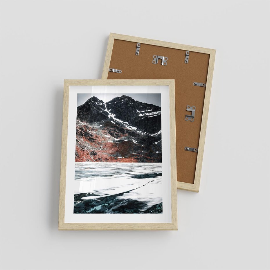 Plakat w ramie 30x40 - Śnieżna Opowieść - górski krajobraz, zima w górach - rama drewno