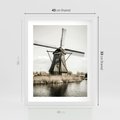 Plakat w ramie 40x50 - Holenderski Wiatrak w Sepii - holenderski wiatrak, młyn - rama biała