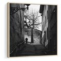Obraz w ramie 50x50 - Ukryta Uliczka - czarno białe zdjęcie, schody - rama drewno