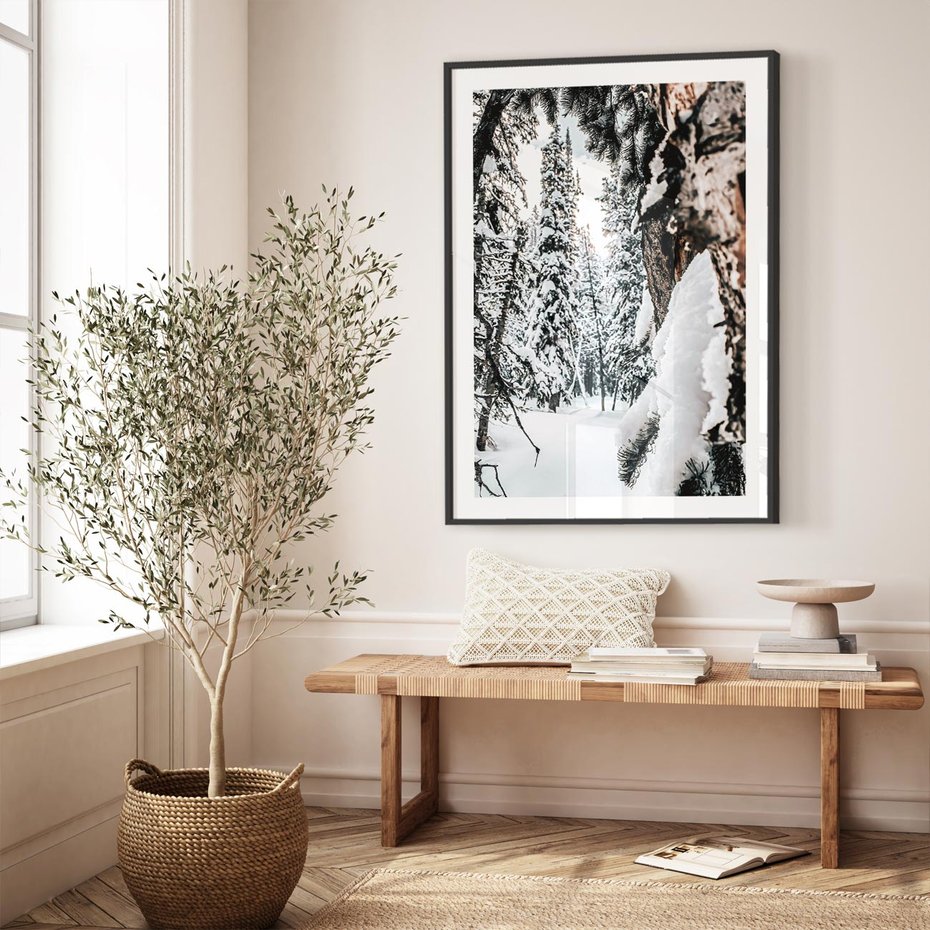 Plakat w ramie 50x70 - Drzewa pod Śniegiem - zima las, drzewa pod śniegiem - rama czarna