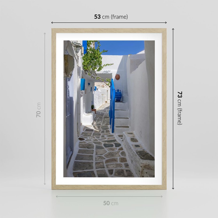 Plakat w ramie 50x70 - Uroki Santorini: Perspektywiczna Uliczka - uliczka, perspektywa - rama drewno