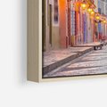 Obraz w ramie 50x50 - W stronę marzycielskich horyzontów - włoska uliczka, wieczór - rama drewno