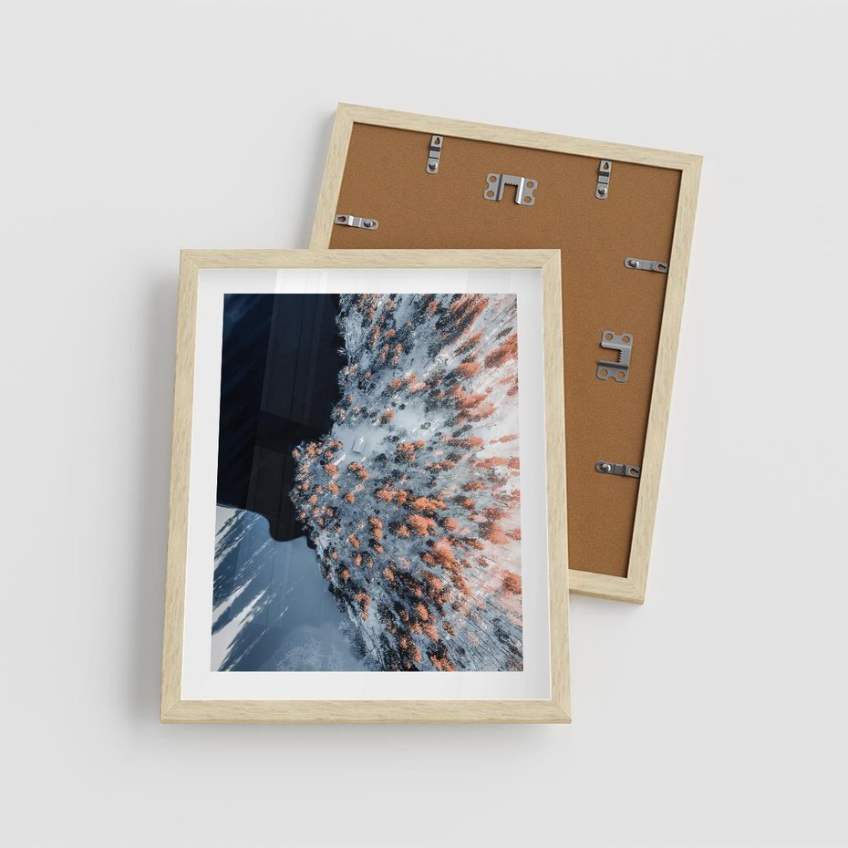 Plakat w ramie 40x50 - Lot Ptaka - zima, zimowy krajobraz - rama drewno