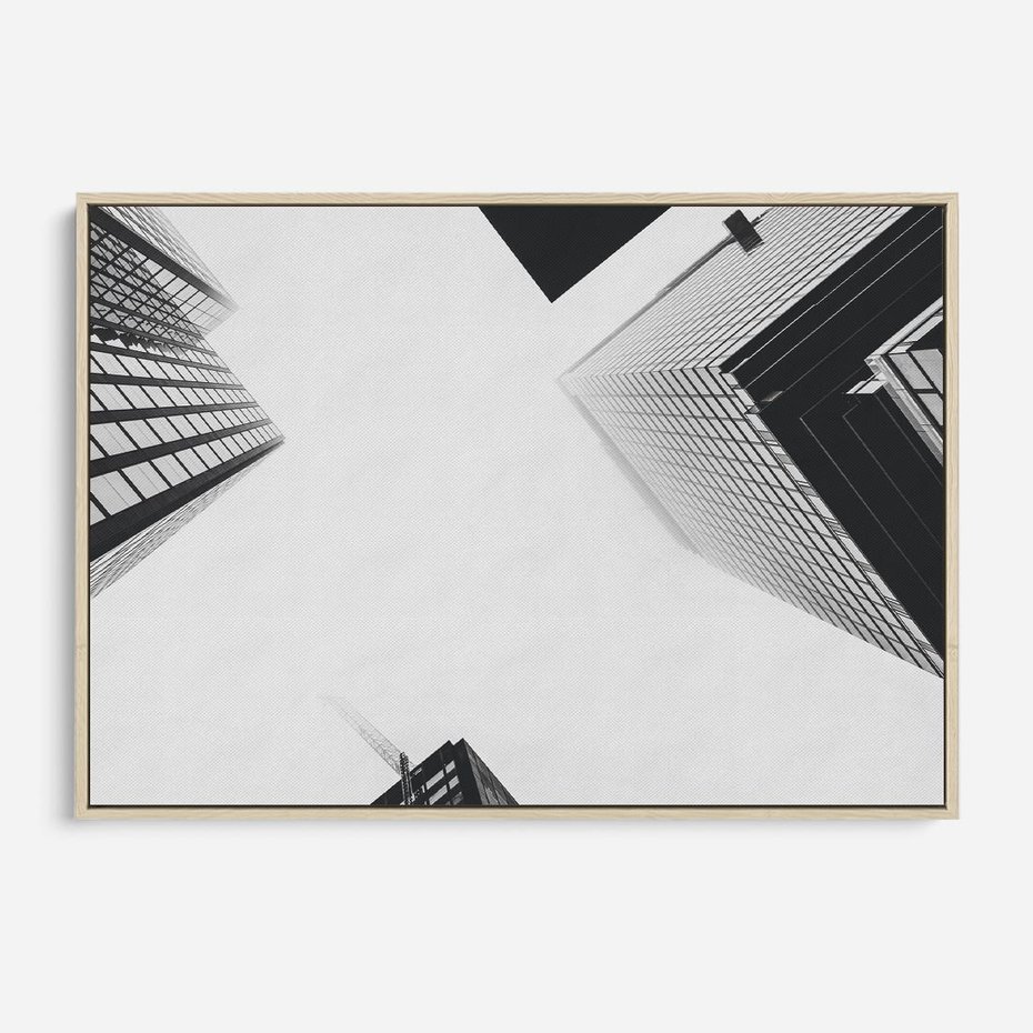 Obraz w ramie 70x50 - Nowoczesna Dynamika - perspektywa, wieżowce - rama drewno