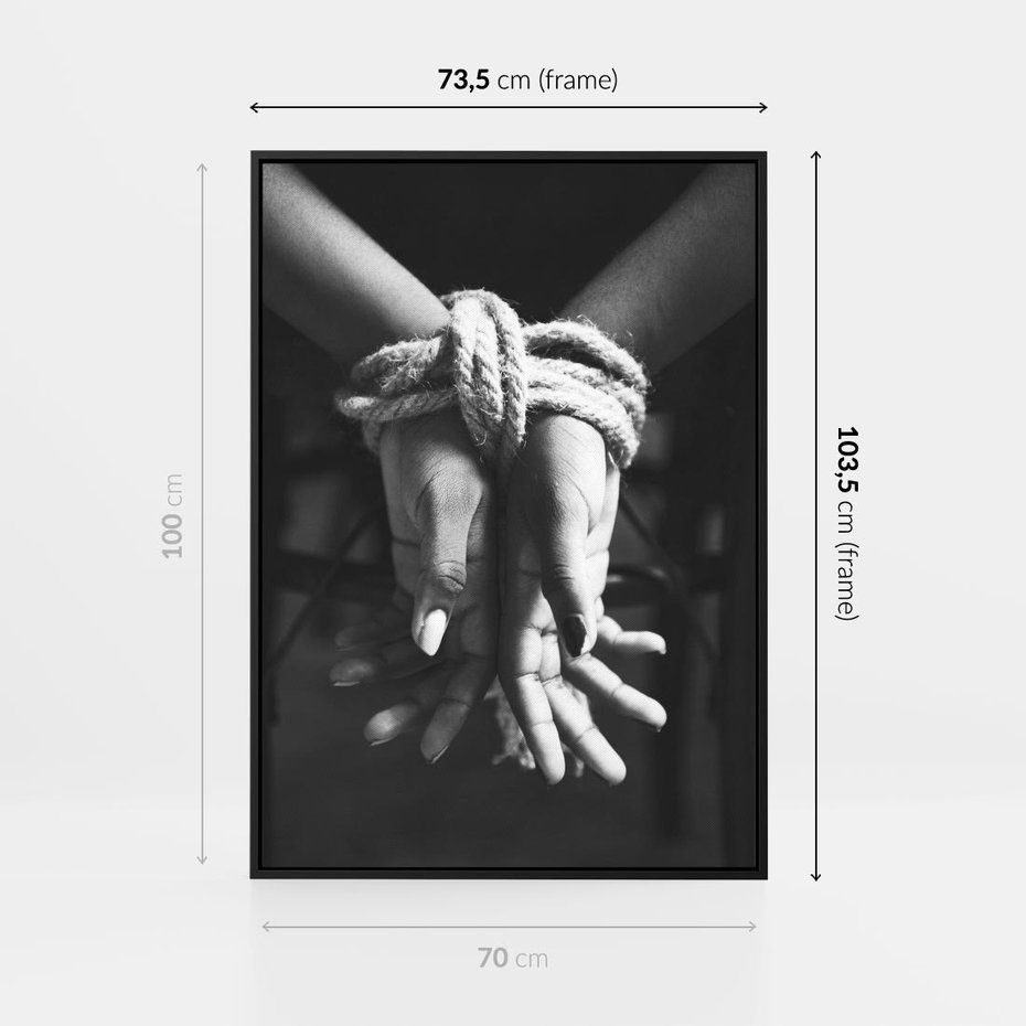 Obraz w ramie 70x100 - Splątane Uczucia - czarno biała fotografia, artystyczna - rama czarna