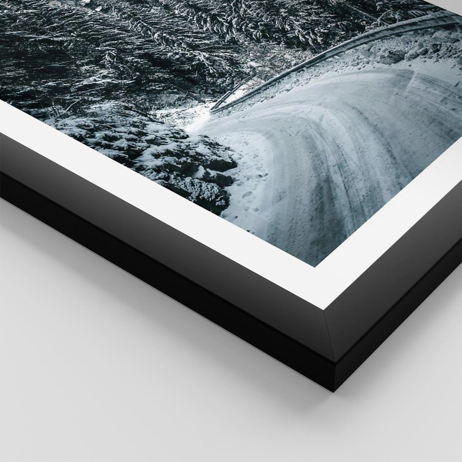 Plakat w ramie 40x50 - Zimowa Przygoda - zima w górach, droga - rama czarna