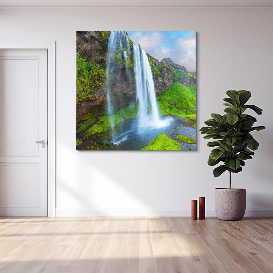 Obraz na płótnie 80x80 - majestat górskiego krajobrazu - wodospad, góry