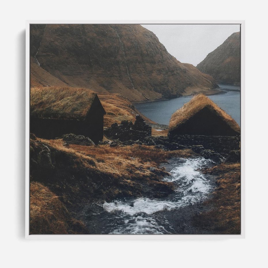 Obraz w ramie 50x50 - Spokój Natury - skandynawski, pejzaż - rama biała