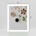 Plakat bez ramy 40x50 - Bukiet Kwiatów i Kawa na Stole - fotografia, na stole bukiet