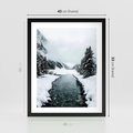 Plakat w ramie 40x50 - Zimowa Przyroda: Rzeka, Góry i Śnieg - zima, rzeka - rama czarna