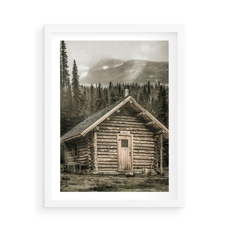 Plakat w ramie 50x70 - Urok Drewnianej Chatki w Górach - chatka w górach, drewniany domek - rama biała