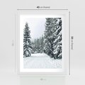 Plakat w ramie 40x50 - Magia Zimy na Obrazie - las, zima - rama biała
