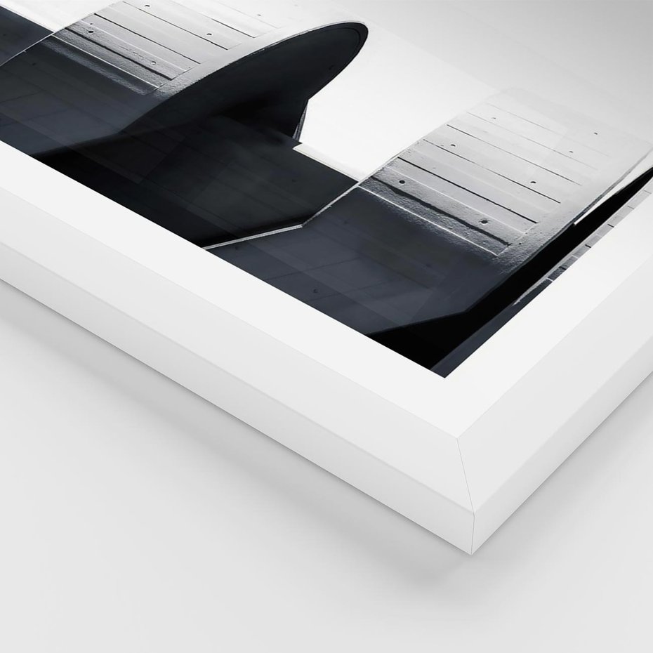 Plakat w ramie 50x70 - Elegancja Współczesności - architektura, nowoczesne formy - rama biała