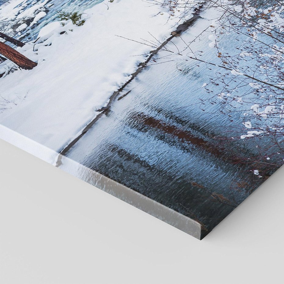 Obraz na płótnie 80x120 - Śnieżne cuda - zima, las