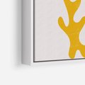 Obraz w ramie 50x50 - Abstrakcyjna Synergia - abstrakcyjna żółta forma, minimalizm - rama biała