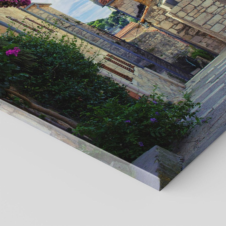 Obraz na płótnie 50x70 - Uliczka: perspektywa w mieście - uliczka, perspektywa