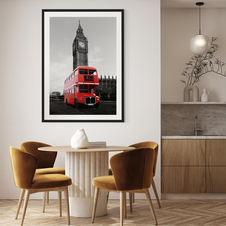 Plakat w ramie 50x70 - Autobusy w tętniącym życiem Londynie - Londyn, autobus - rama czarna